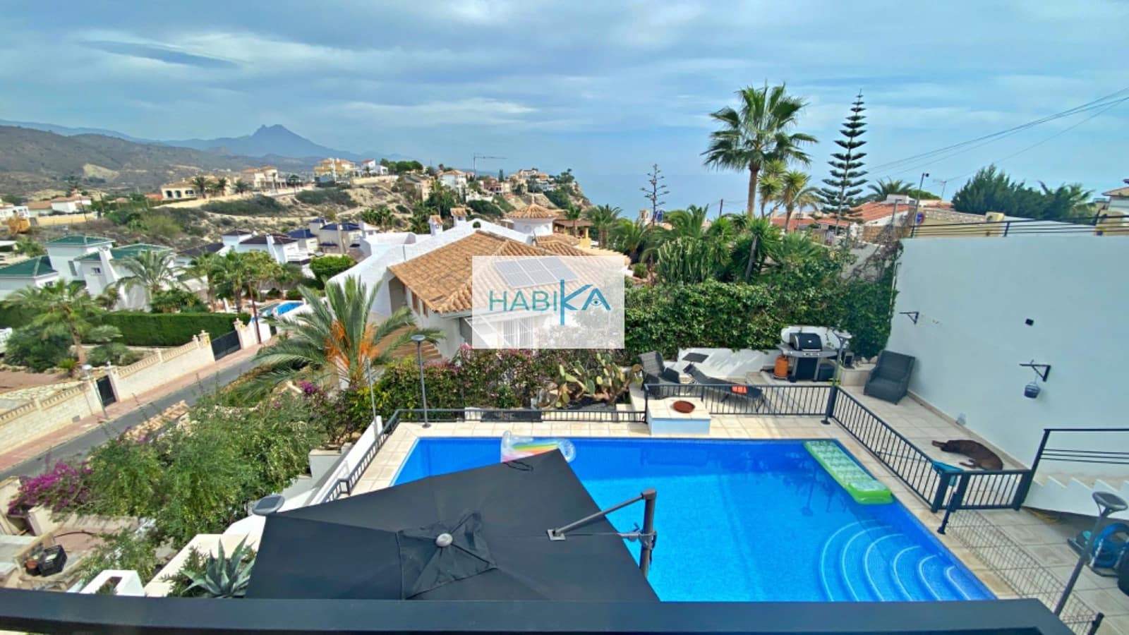 4 soverom Villa til salgs i El Campello med svømmebasseng - € 798 000 (Ref: 9385704)