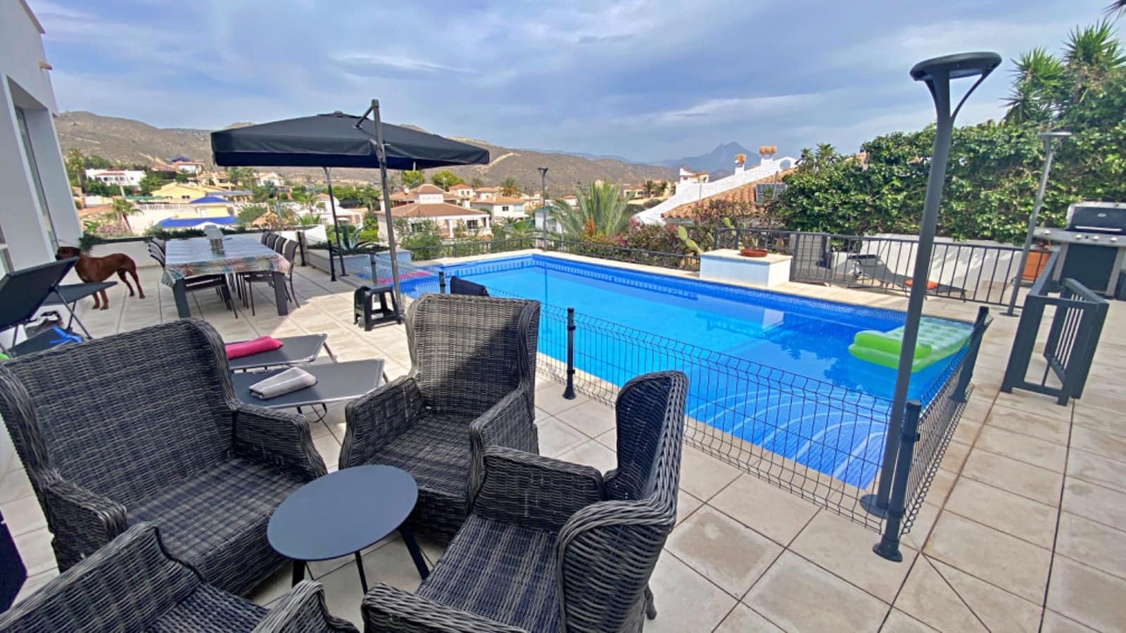 4 soverom Villa til salgs i El Campello med svømmebasseng - € 798 000 (Ref: 9385704)