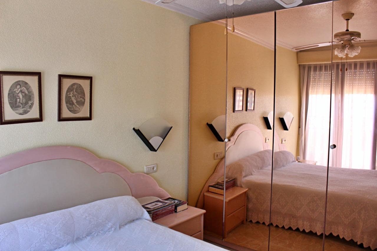 4 quarto Penthouse para venda em Totana com garagem - 180 000 € (Ref: 9431565)