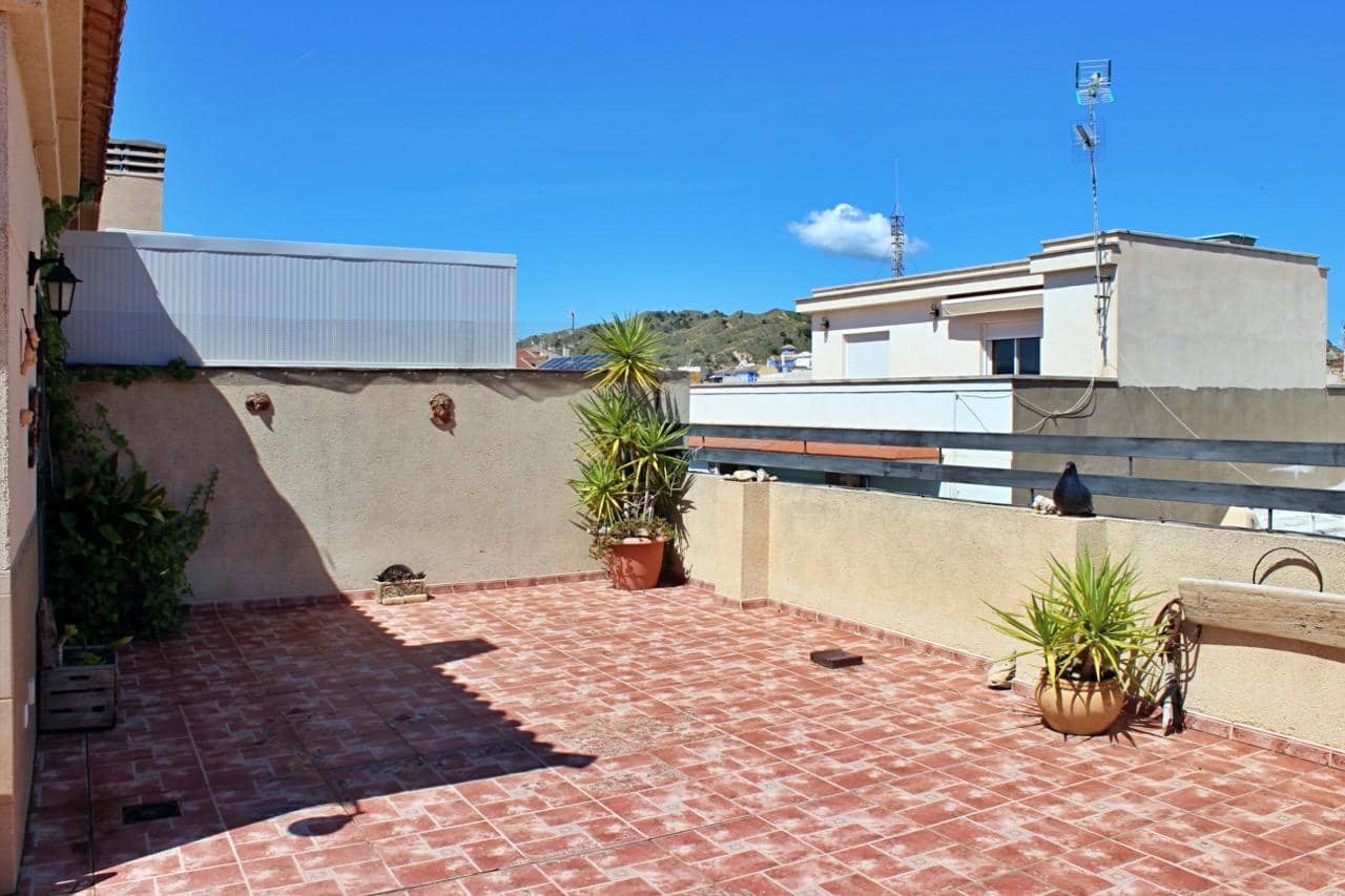 4 quarto Penthouse para venda em Totana com garagem - 180 000 € (Ref: 9431565)