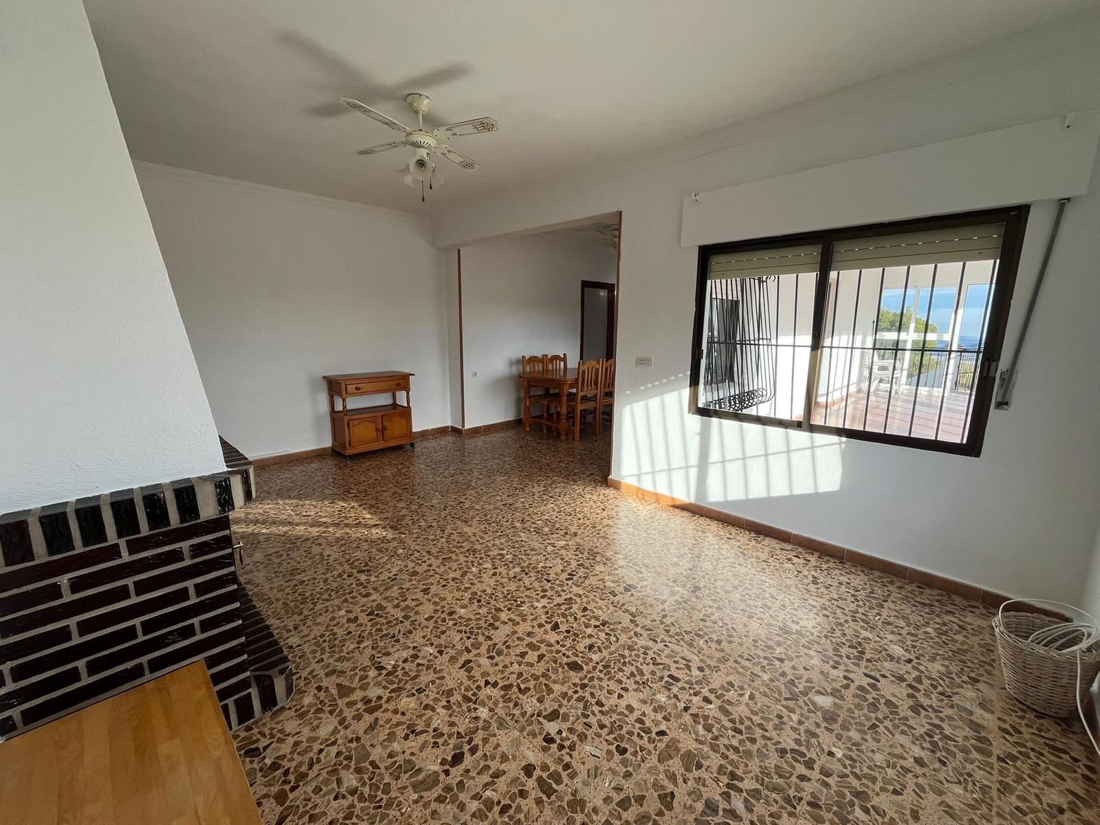 4 bedroom Villa for sale in Aledo - € 145,000 (Ref: 9433630)