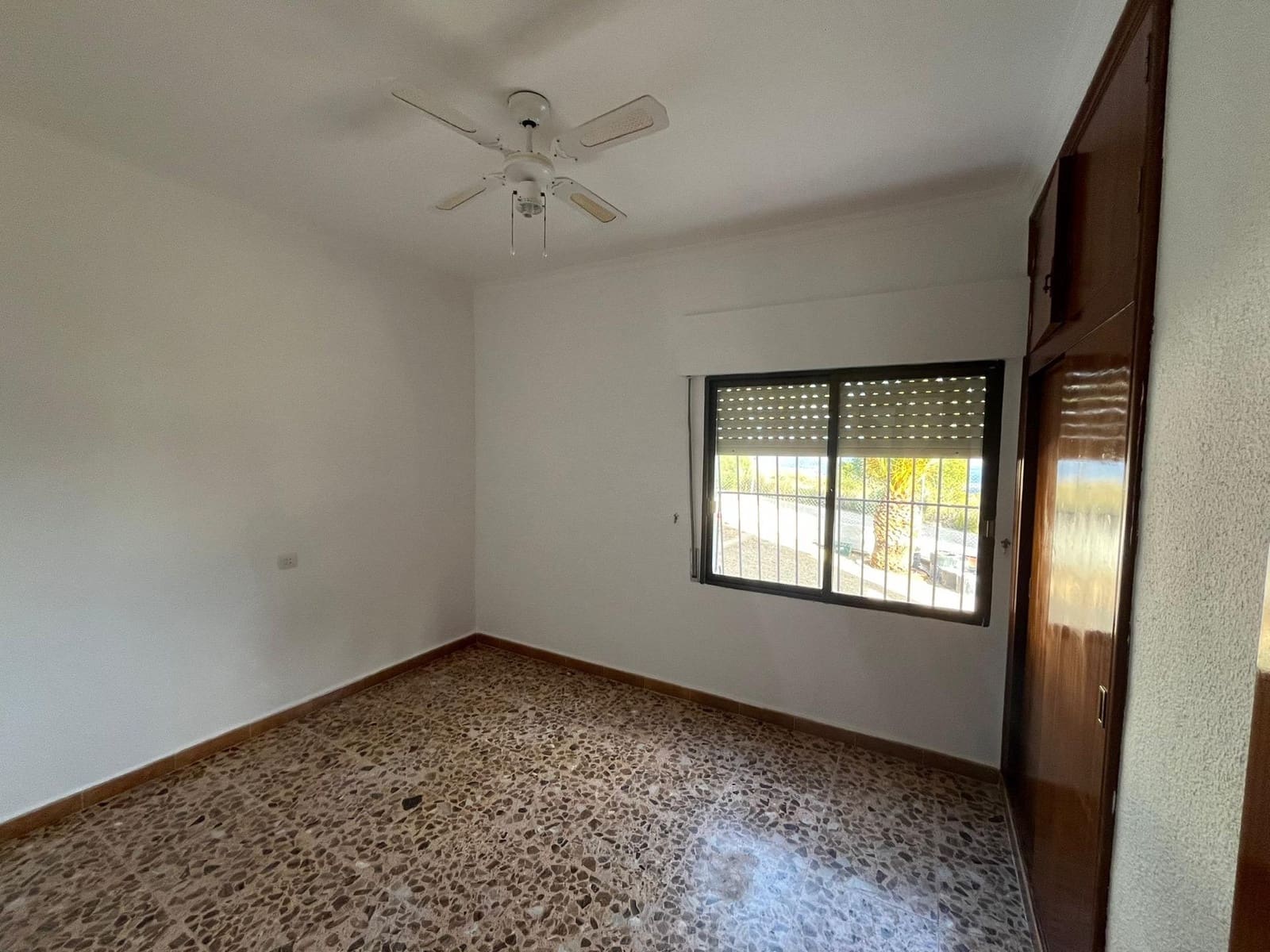 4 bedroom Villa for sale in Aledo - € 145,000 (Ref: 9433630)