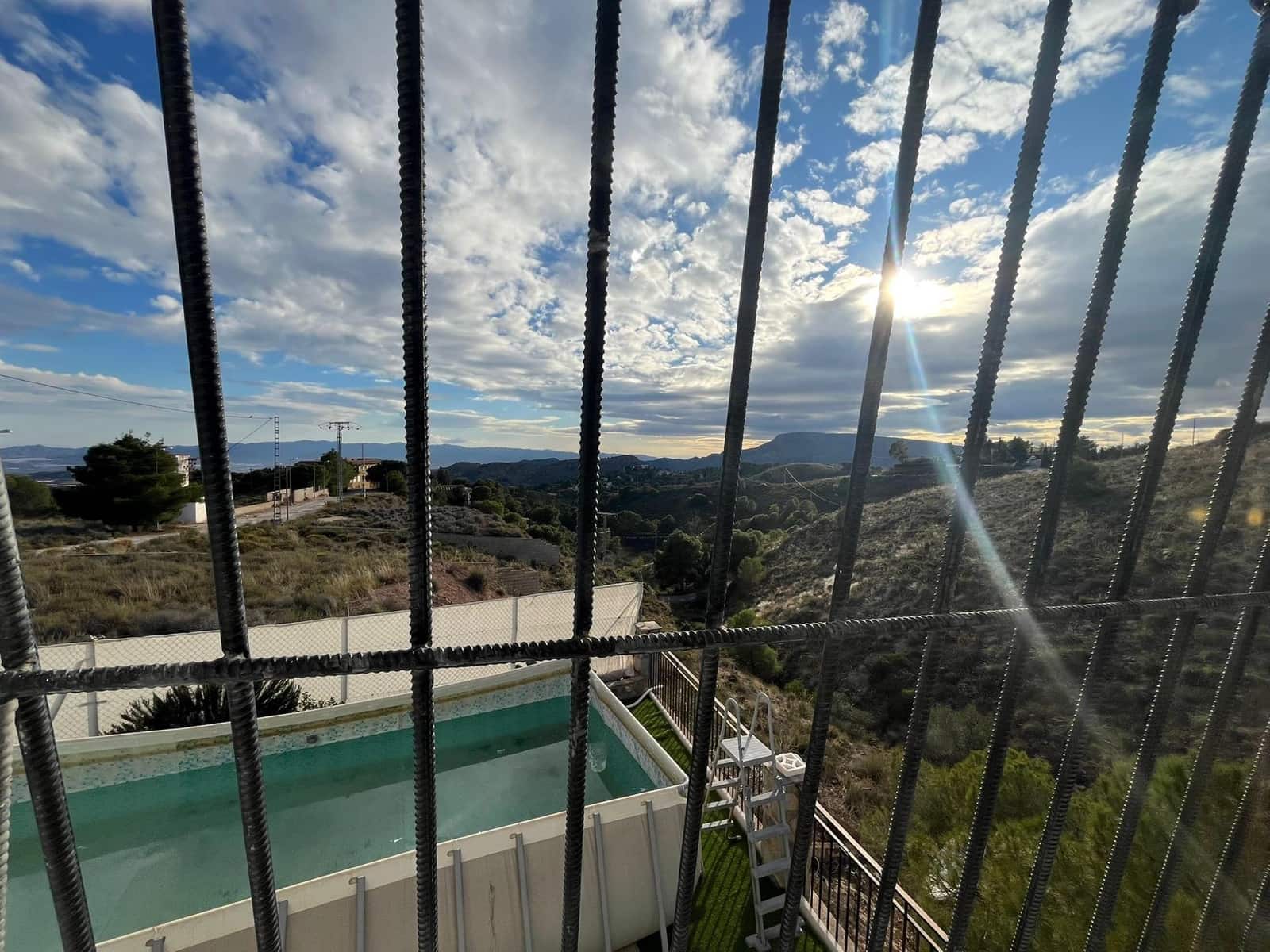 4 bedroom Villa for sale in Aledo - € 145,000 (Ref: 9433630)