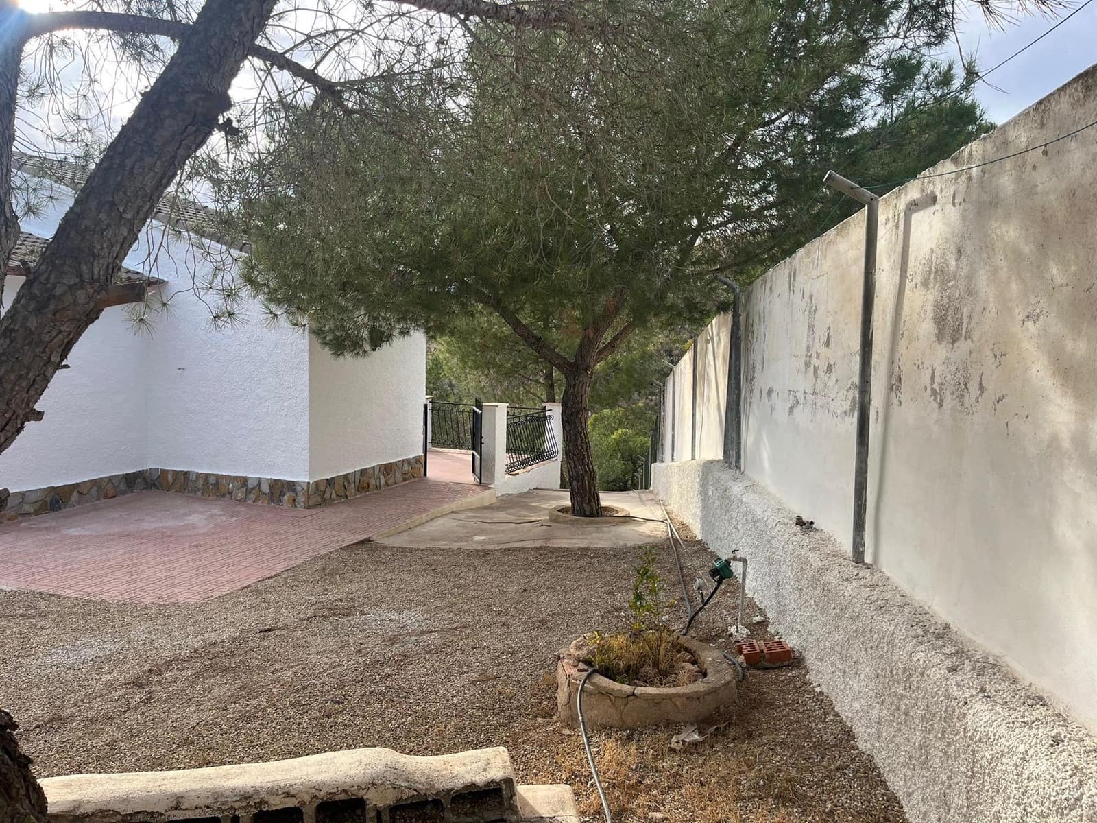 4 bedroom Villa for sale in Aledo - € 145,000 (Ref: 9433630)