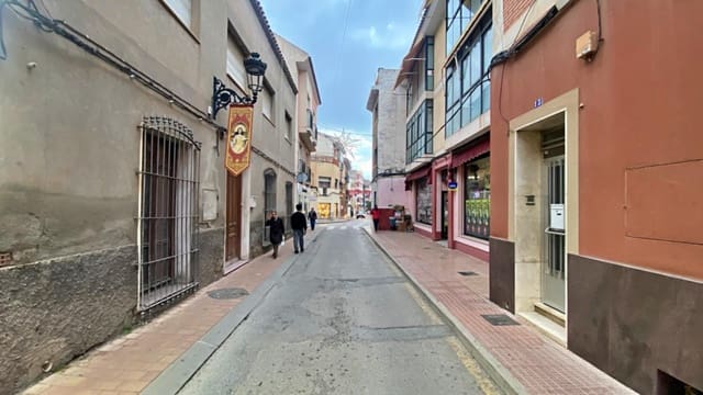 9 soverom Hus til salgs i Totana med garasje - € 300 000 (Ref: 9452230)