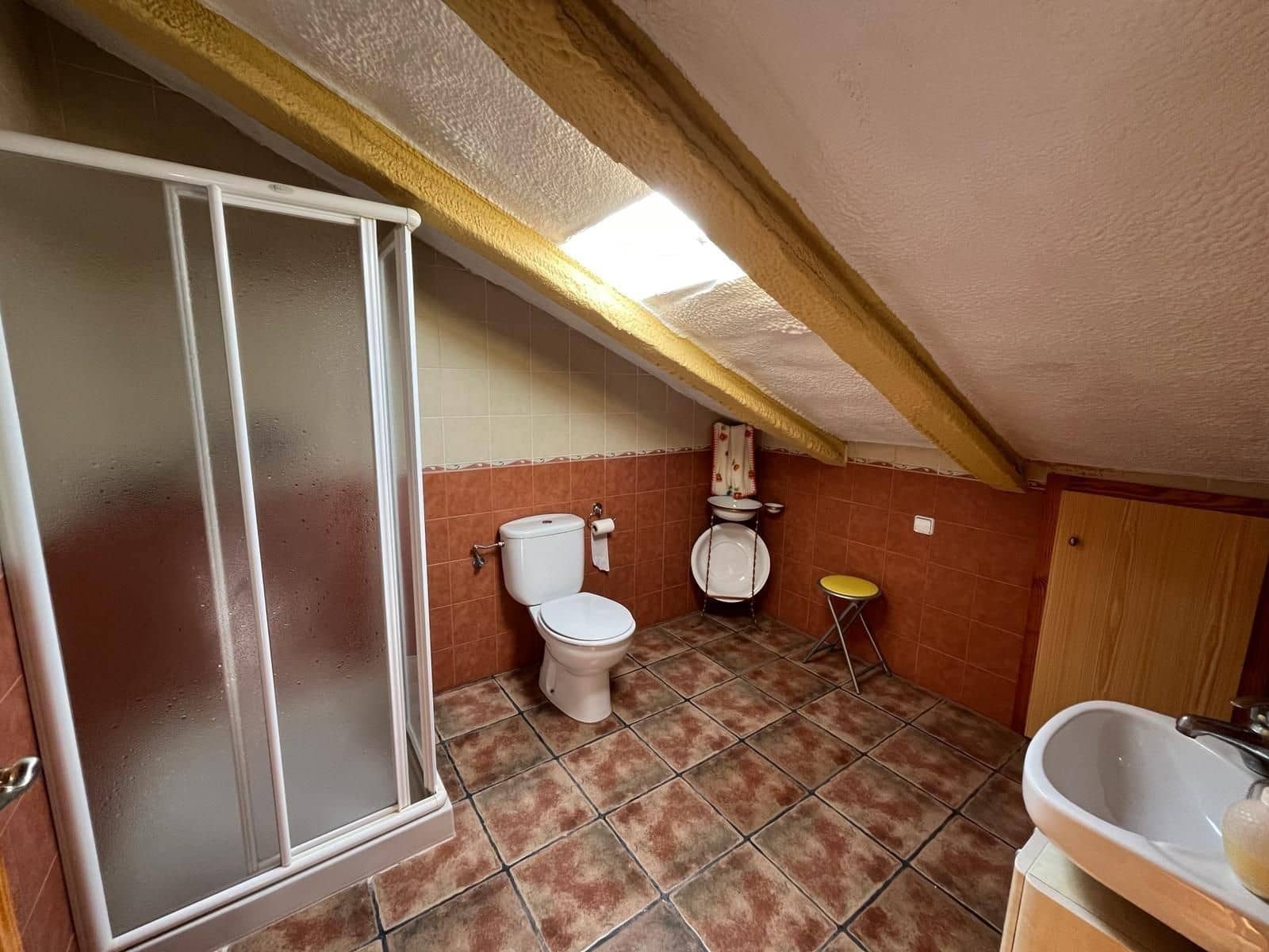 Chalet de 5 habitaciones en El Pareton en venta con garaje - 250.000 € (Ref: 9468545)