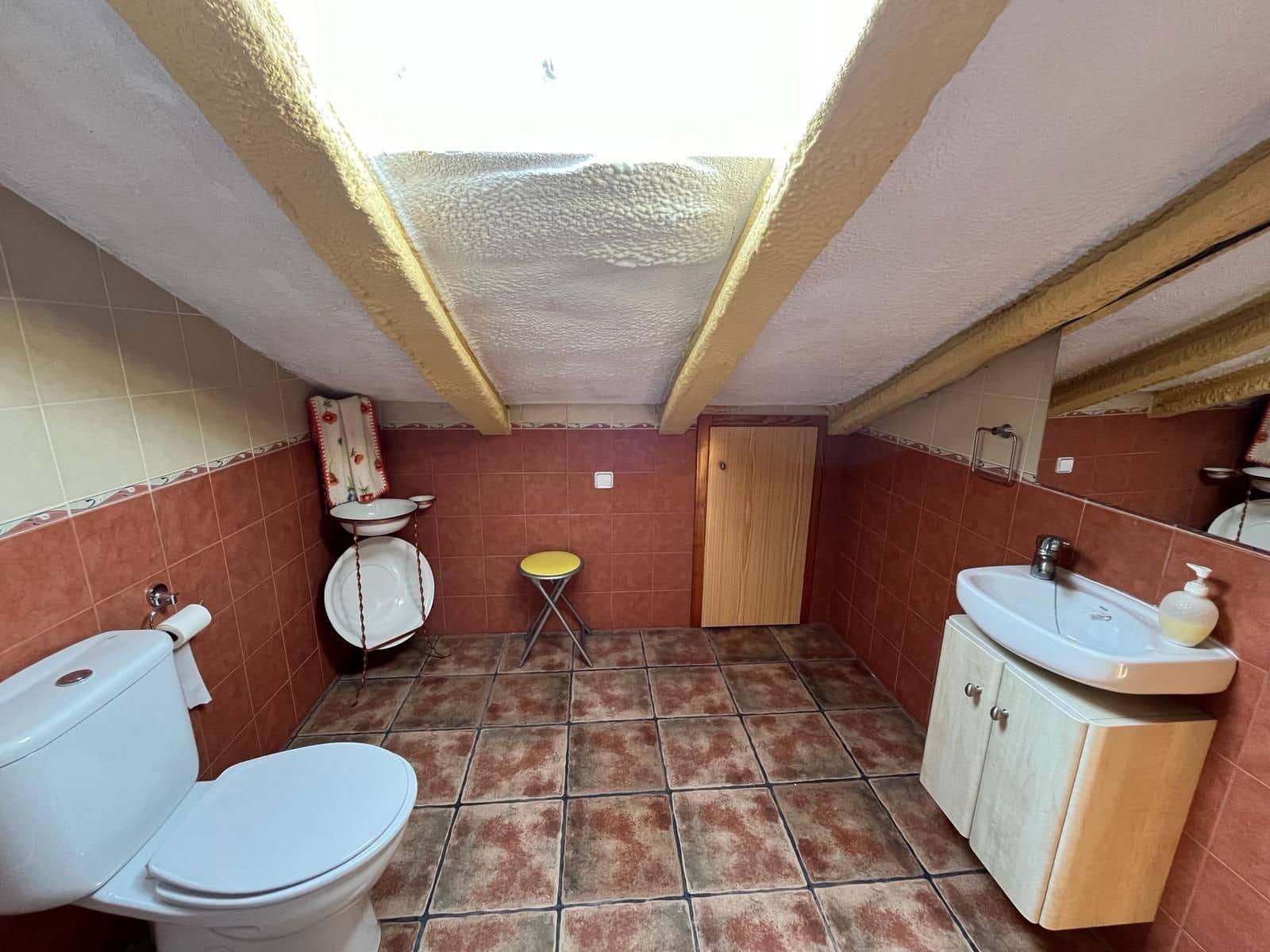 Chalet de 5 habitaciones en El Pareton en venta con garaje - 250.000 € (Ref: 9468545)