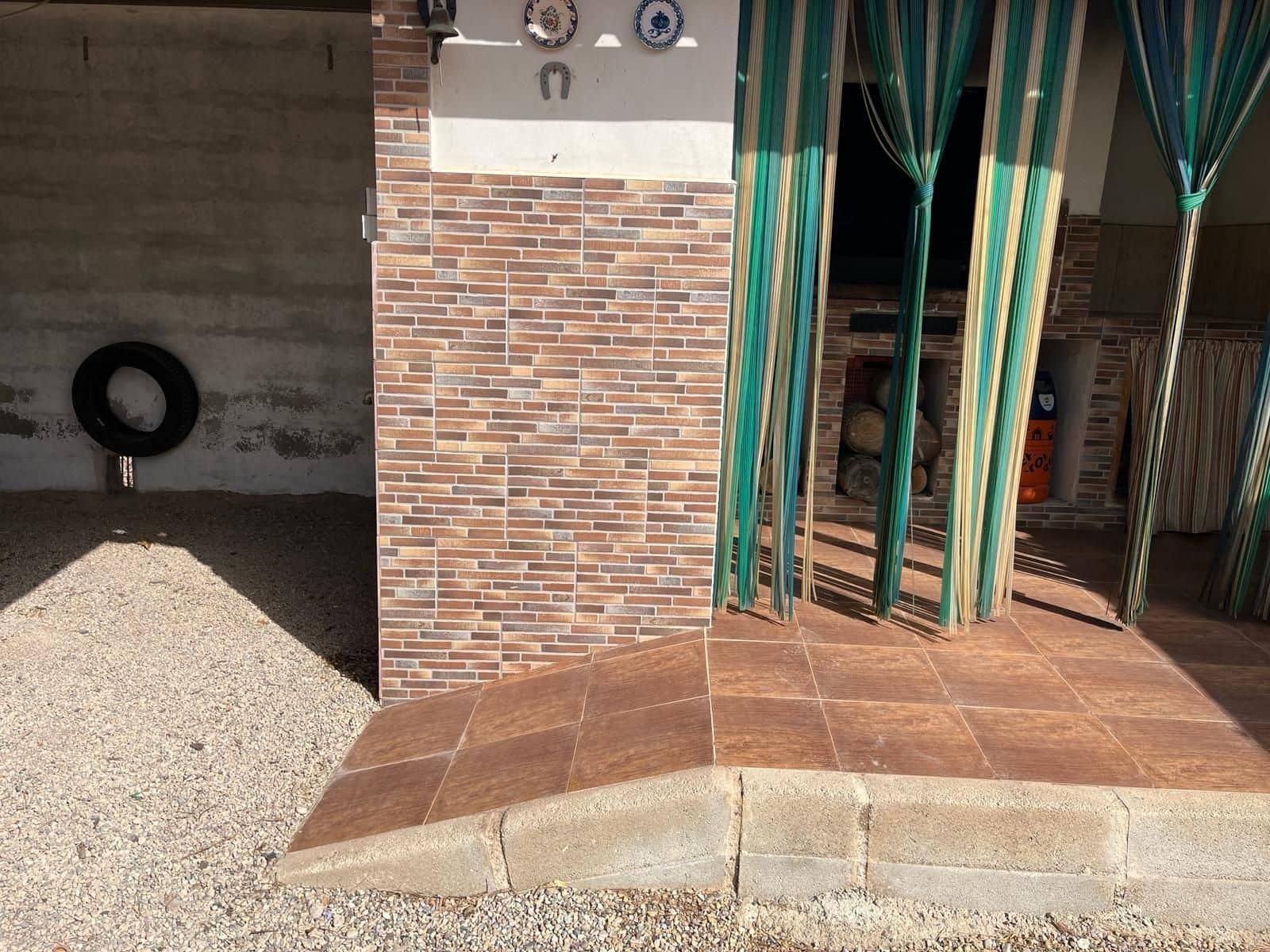 Chalet de 5 habitaciones en El Pareton en venta con garaje - 250.000 € (Ref: 9468545)