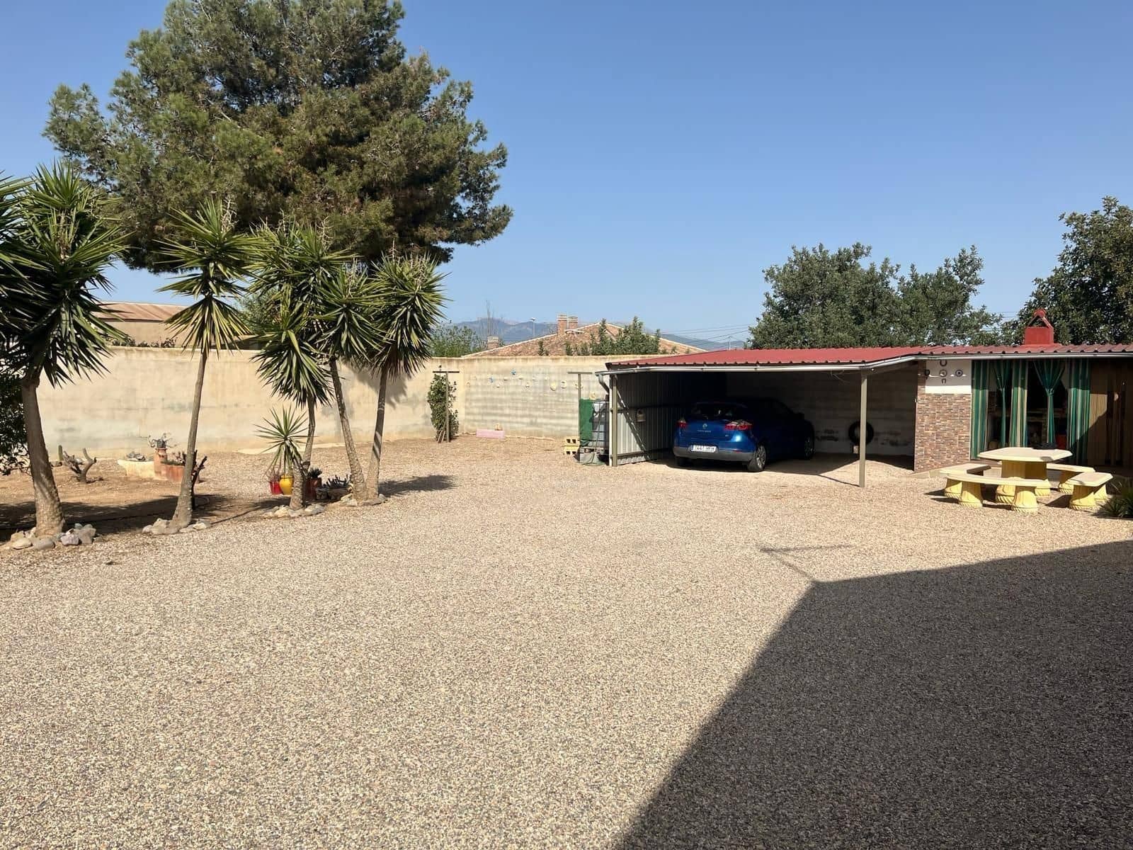 Chalet de 5 habitaciones en El Pareton en venta con garaje - 250.000 € (Ref: 9468545)