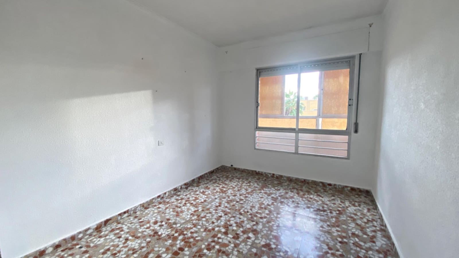 3 bedroom Flat for sale in Totana - € 90,000 (Ref: 9481262)