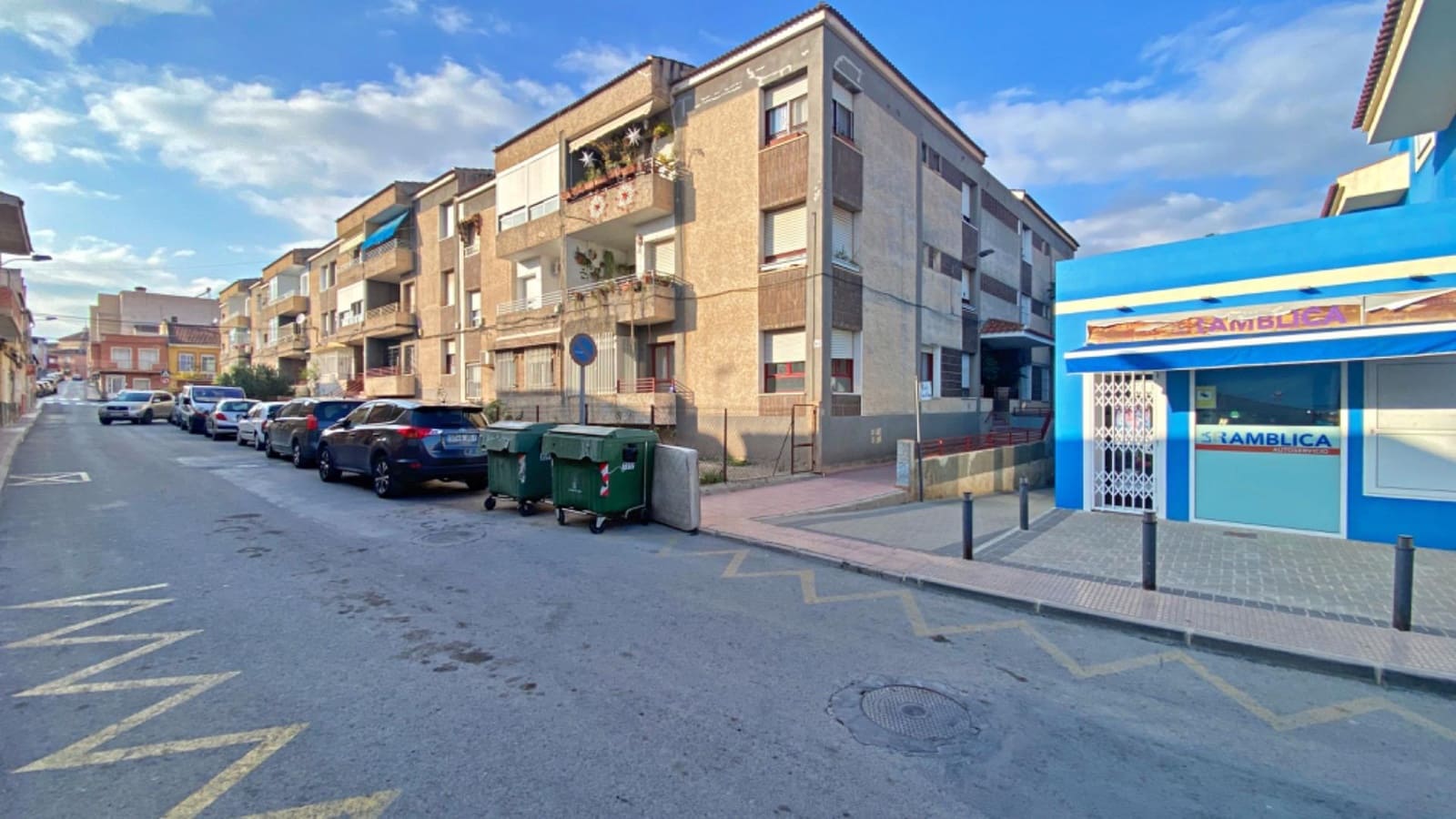 4 bedroom Flat for sale in Totana with garage - € 99,500 (Ref: 9765190)