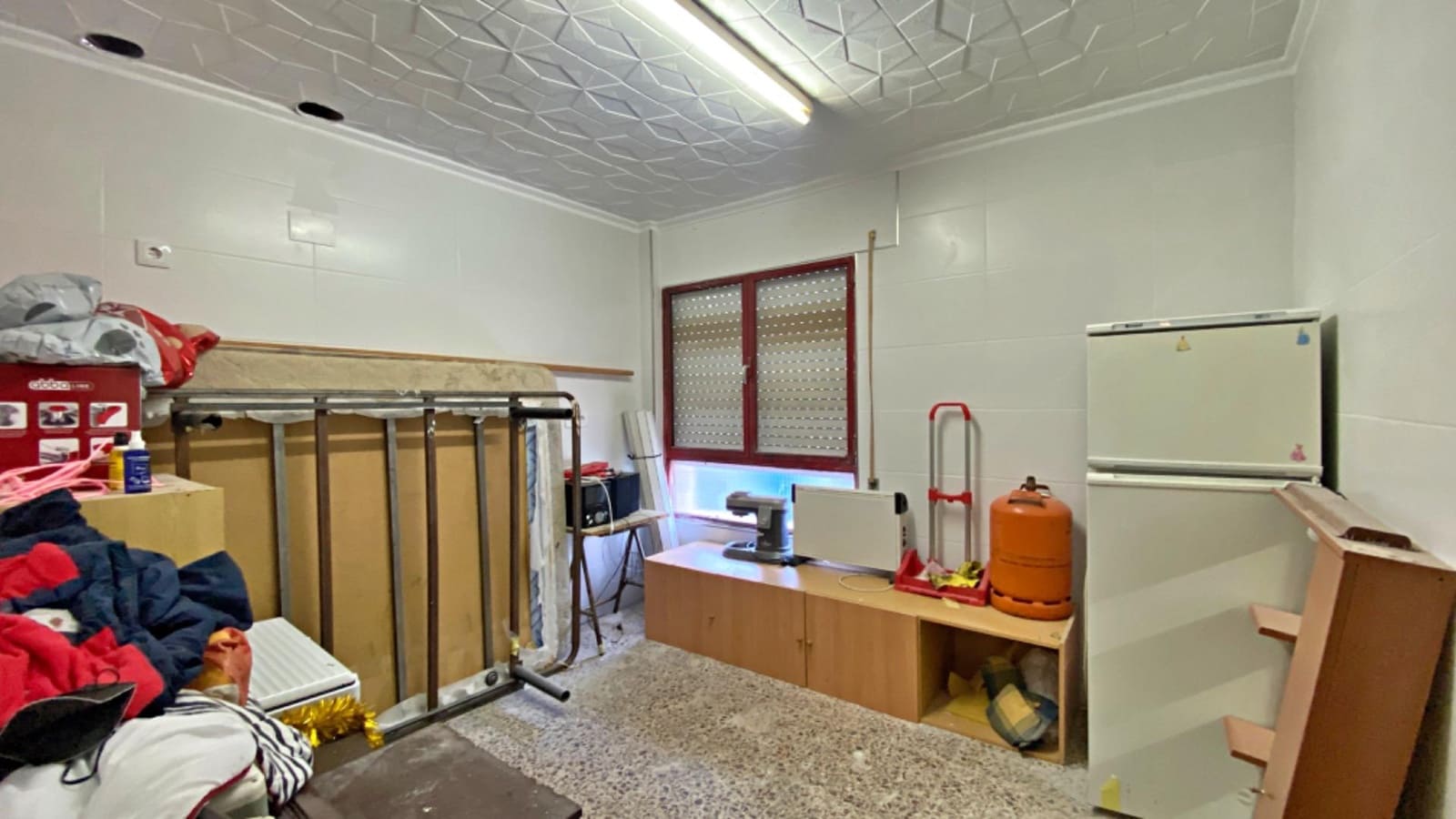 4 bedroom Flat for sale in Totana with garage - € 99,500 (Ref: 9765190)