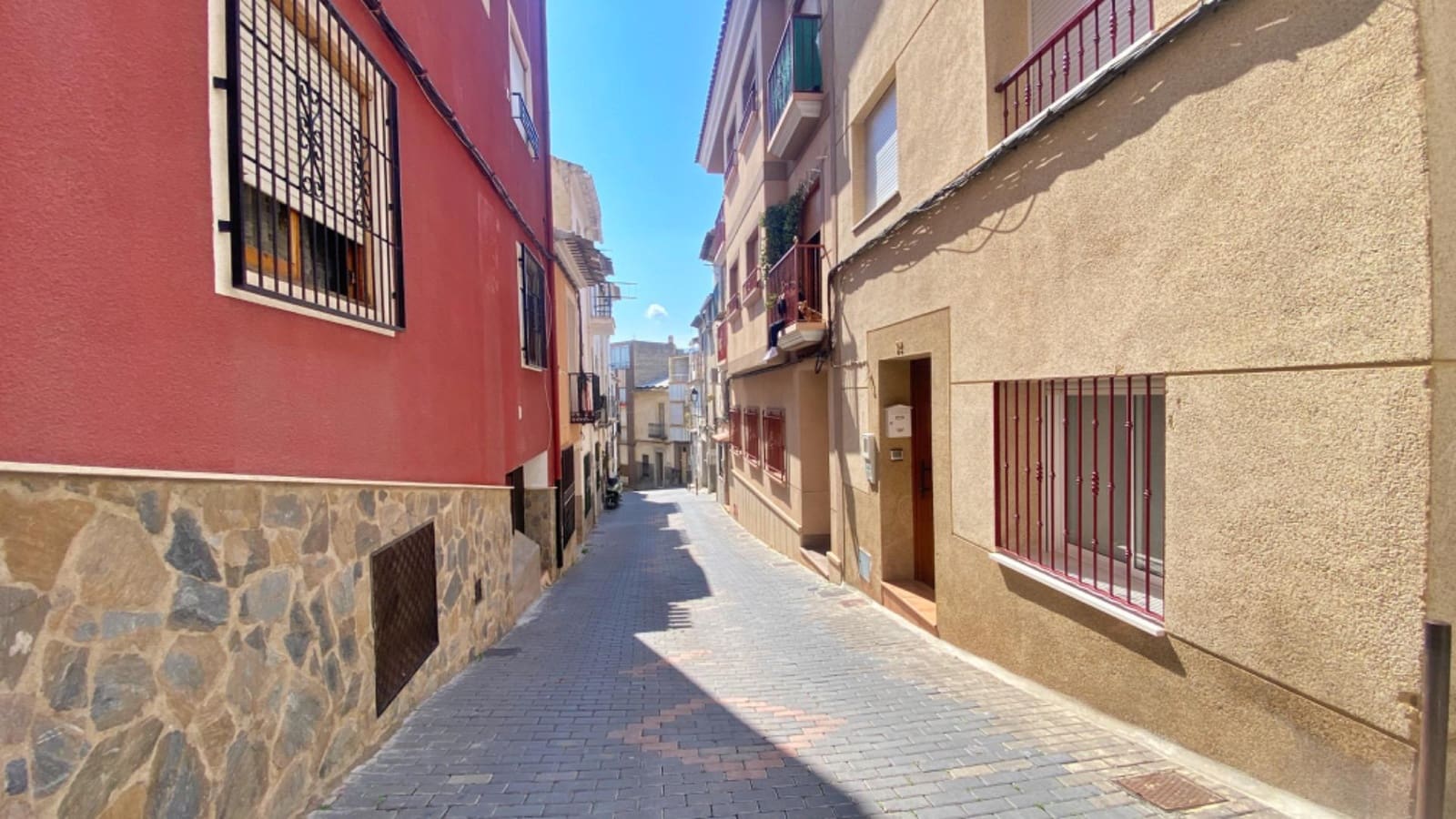 3 sovrum Hus till salu i Abaran - 87 000 € (Ref: 9765202)