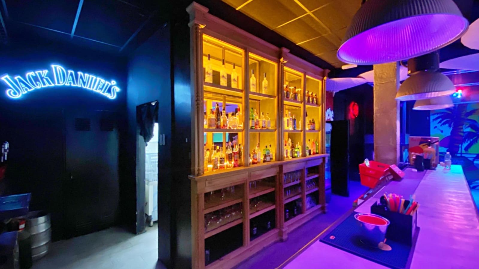 Erhverv til salg i Playa de San Juan - € 650.000 (Ref: 9765204)