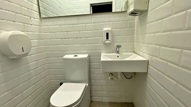 Erhverv til salg i Playa de San Juan, Alicante by - € 650.000 (Ref: 9765204)