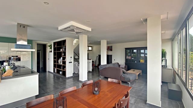 4 chambre Villa/Maison à vendre à El Campello avec piscine - 798 000 € (Ref: 9765210)