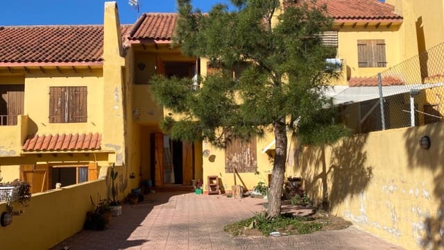 3 makuuhuone Rivitalo myytävänä paikassa Murcia kaupunki - 79 900 € (Ref: 9778263)