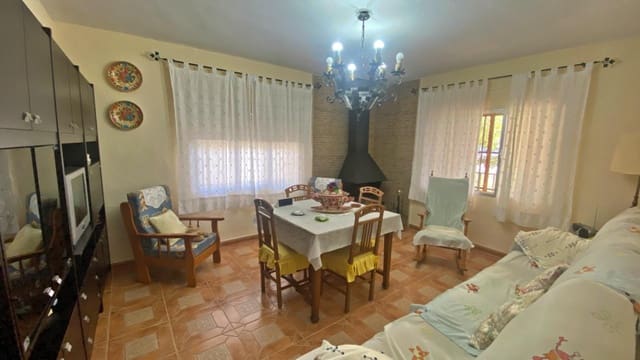 4 soveværelse Villa til salg i Aledo med swimmingpool - € 299.900 (Ref: 9780674)