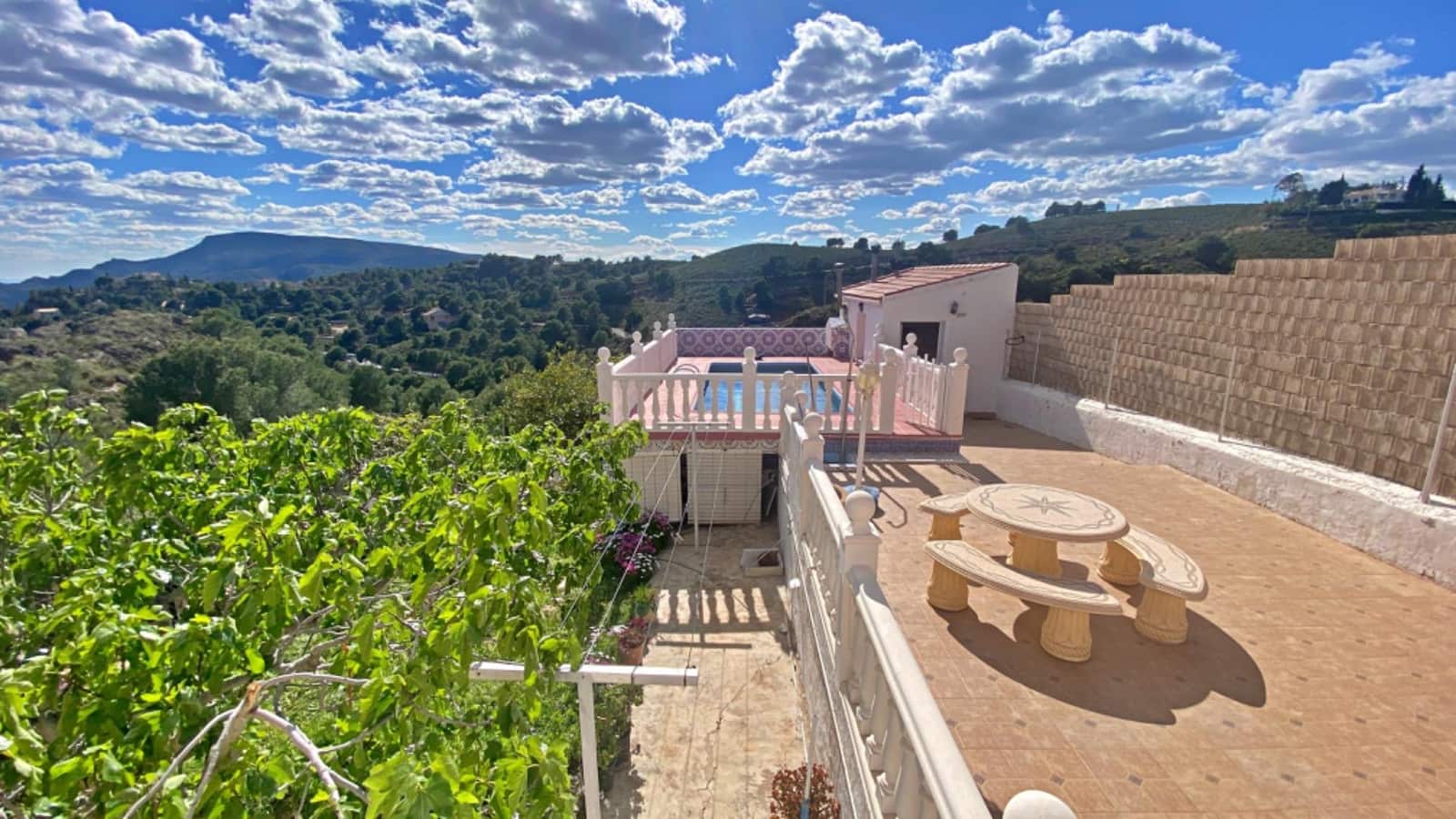 4 soveværelse Villa til salg i Aledo med swimmingpool - € 299.900 (Ref: 9780674)