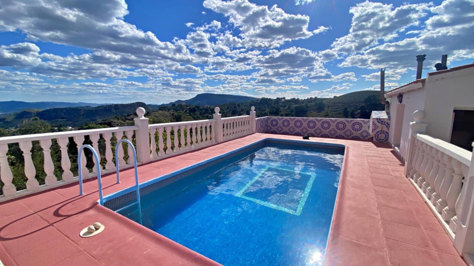 4 soveværelse Villa til salg i Aledo med swimmingpool - € 299.900 (Ref: 9780674)