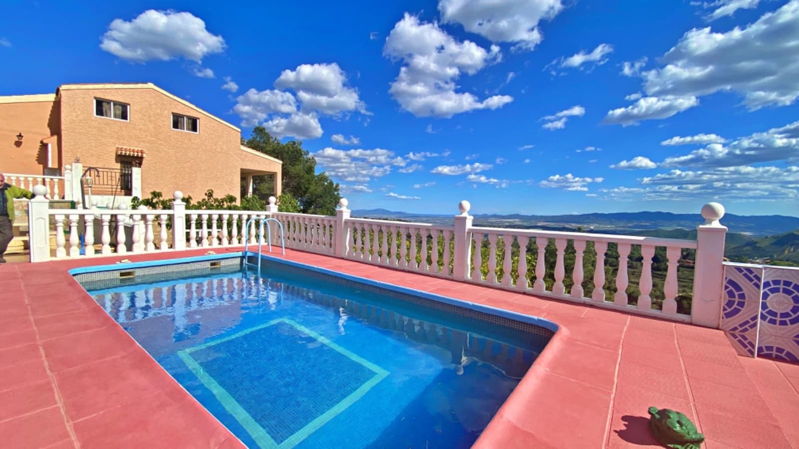 4 soveværelse Villa til salg i Aledo med swimmingpool - € 299.900 (Ref: 9780674)