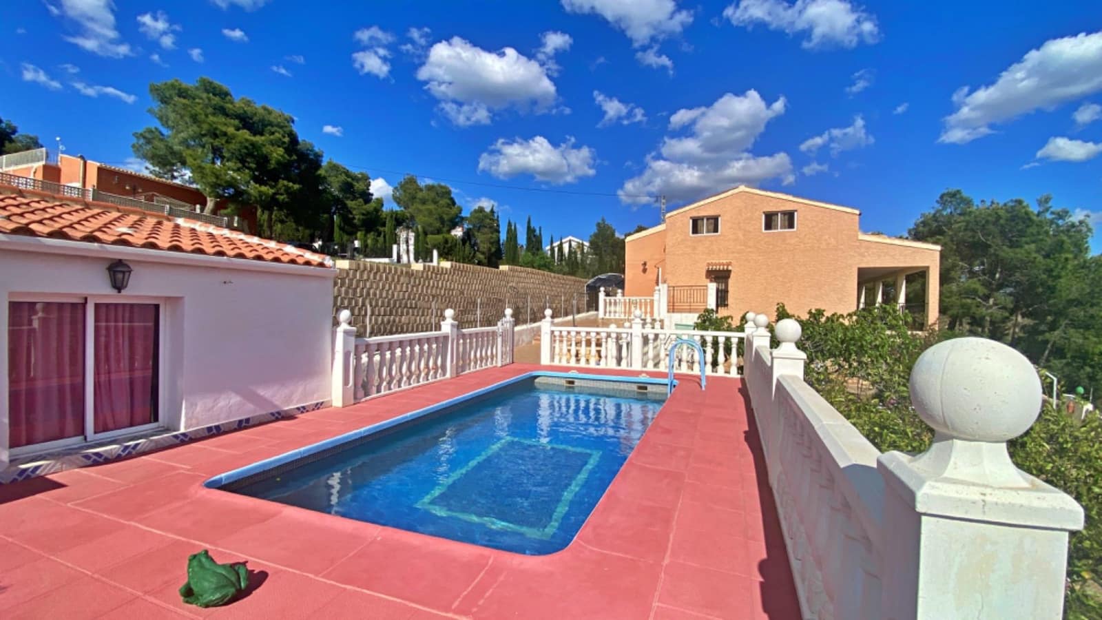 4 soveværelse Villa til salg i Aledo med swimmingpool - € 299.900 (Ref: 9780674)