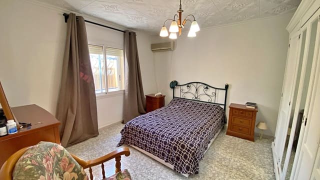 Casa de 4 habitaciones en Rebolledo, Alicante / Alacant ciudad en venta con garaje - 249.000 € (Ref: 9780675)