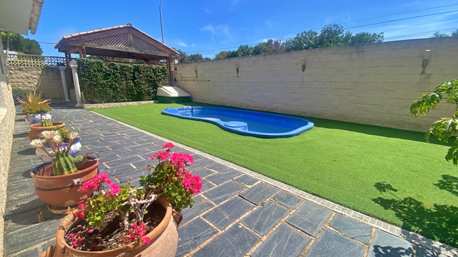 4 chambre Villa/Maison à vendre à Playa de Muchavista avec piscine garage - 650 000 € (Ref: 9794751)