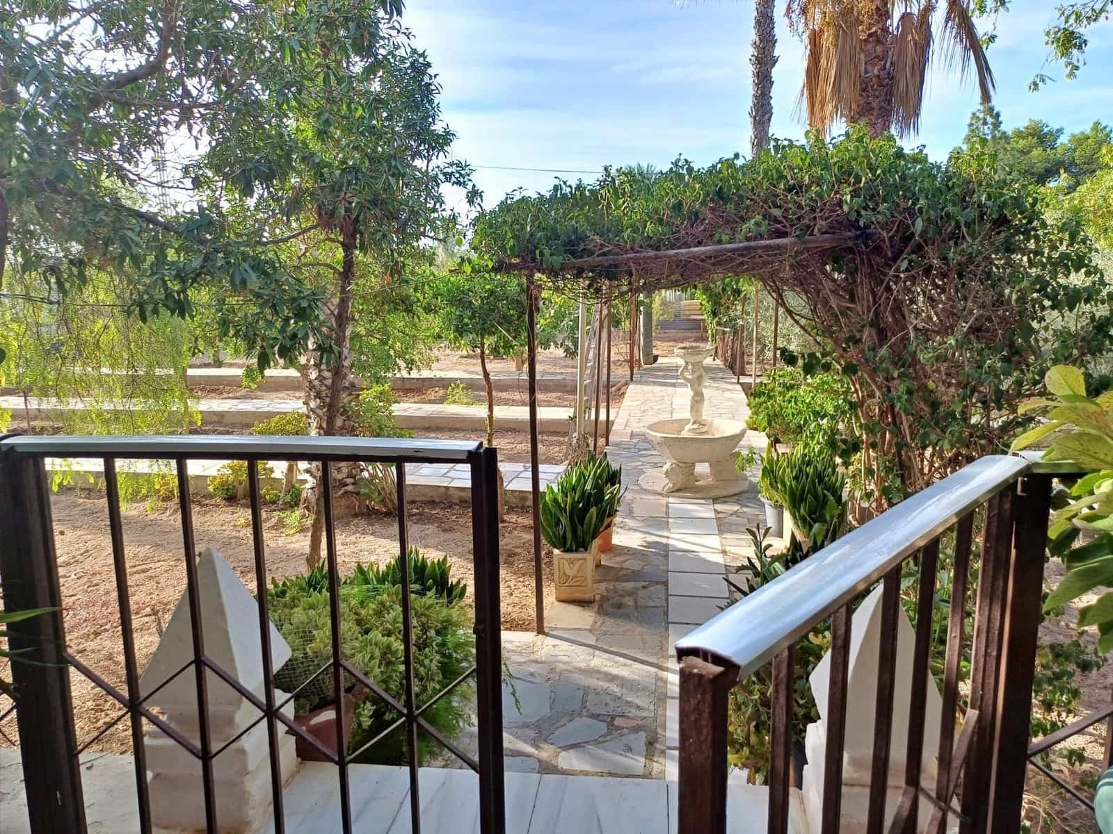 4 quarto Moradia para venda em Elche / Elx - 355 000 € (Ref: 9804389)