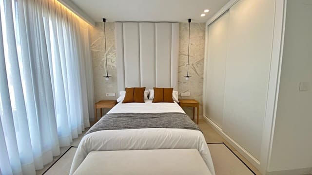 3 sypialnia Dom blizniak na sprzedaż w Muchamiel / Mutxamel z basenem - 595 000 € (Ref: 9831624)