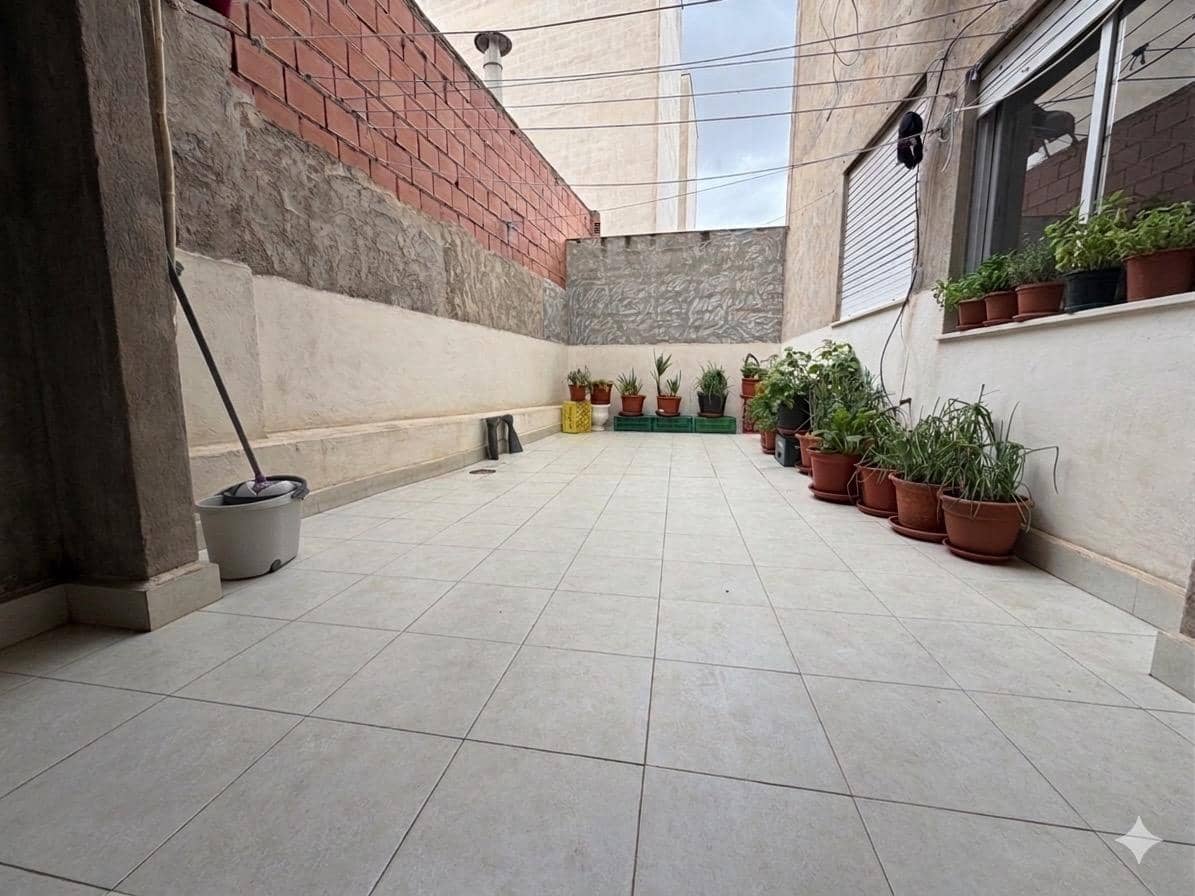 4 bedroom Apartment for sale in Totana - € 160,000 (Ref: 9831625)