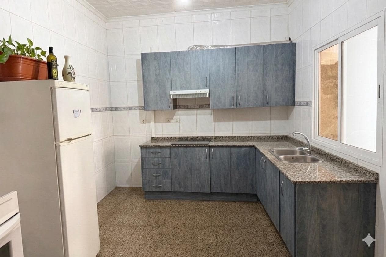 4 bedroom Apartment for sale in Totana - € 160,000 (Ref: 9831625)
