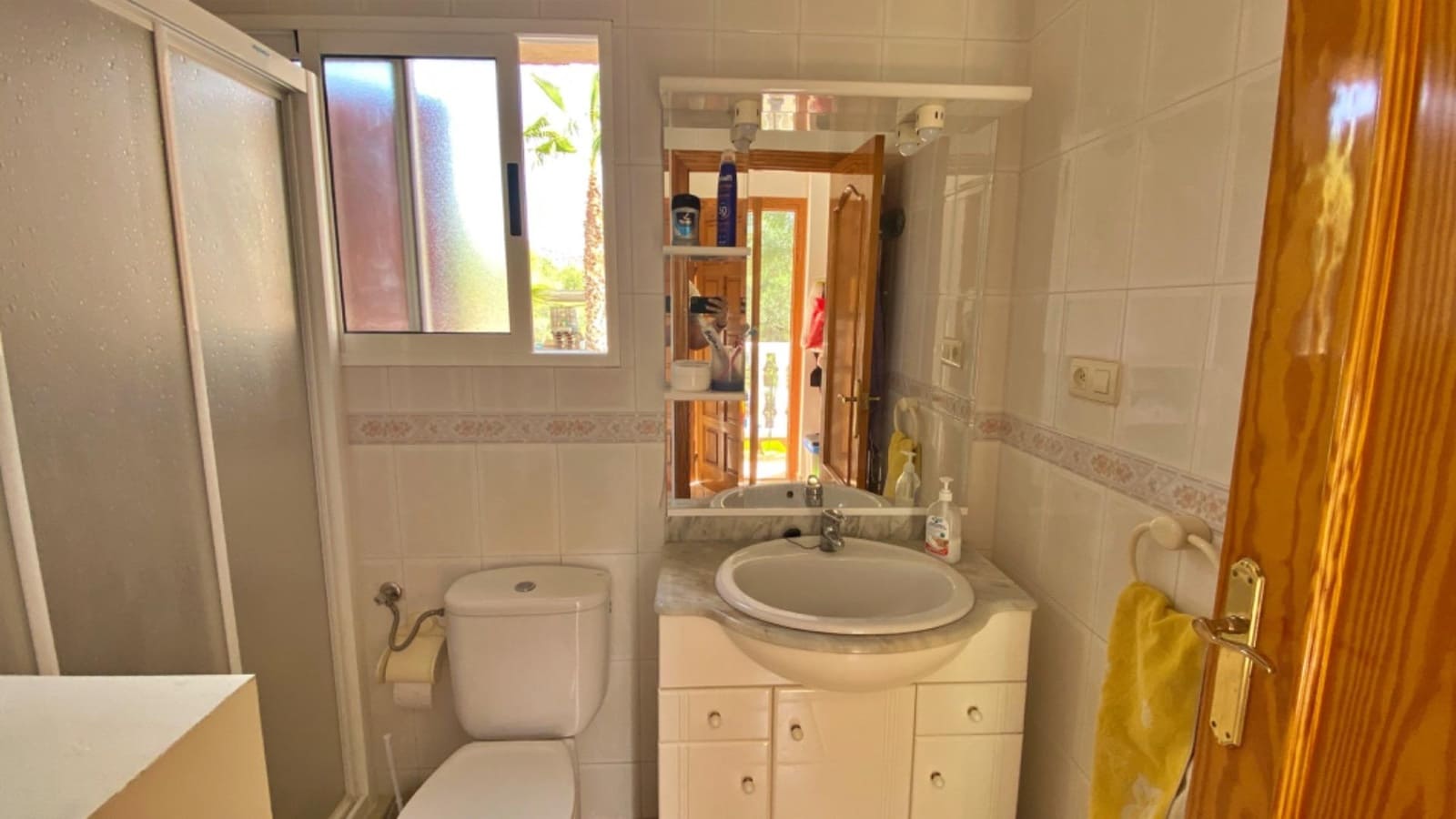 4 bedroom Villa for sale in Totana with pool - € 300,000 (Ref: 9839644)