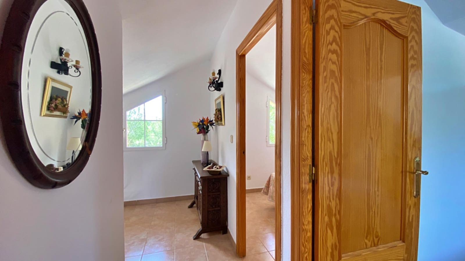 4 bedroom Villa for sale in Totana with pool - € 300,000 (Ref: 9839644)