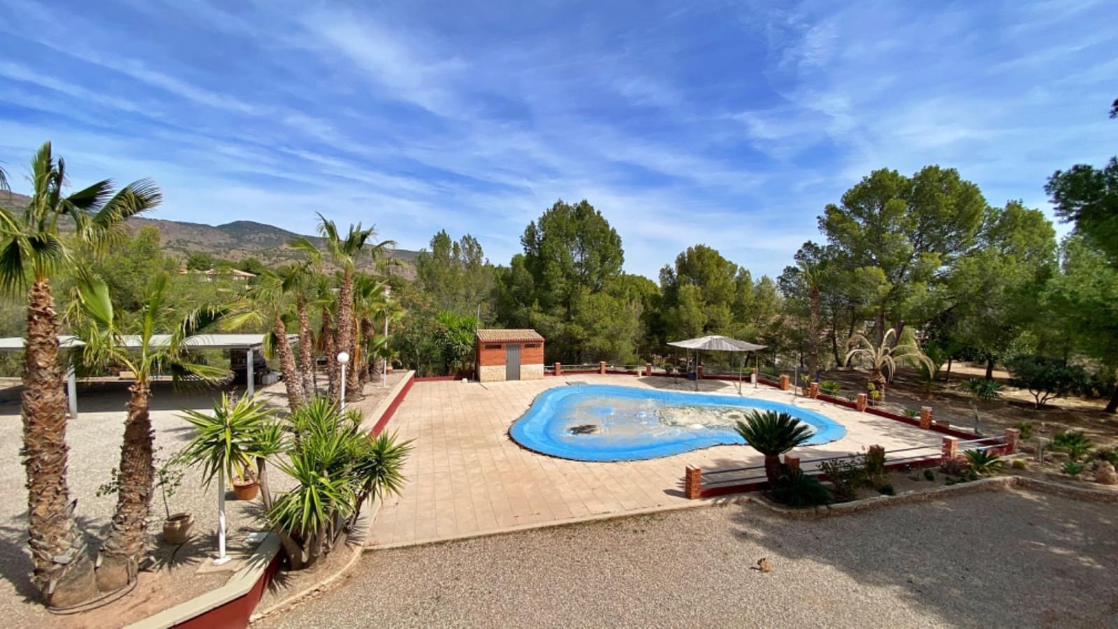 4 bedroom Villa for sale in Totana with pool - € 300,000 (Ref: 9839644)