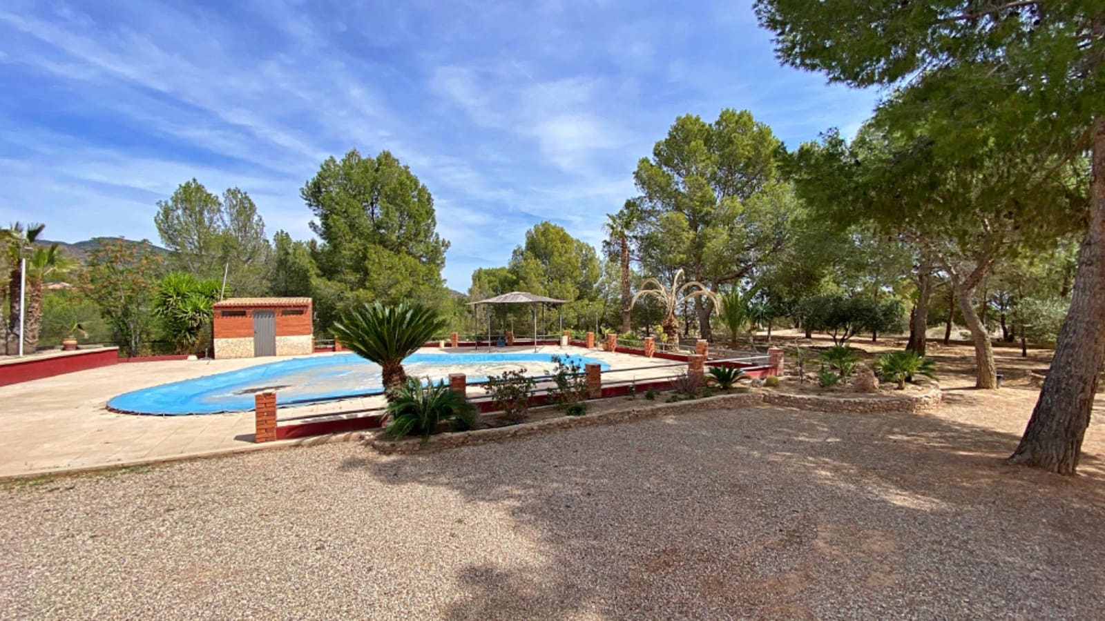 4 bedroom Villa for sale in Totana with pool - € 300,000 (Ref: 9839644)