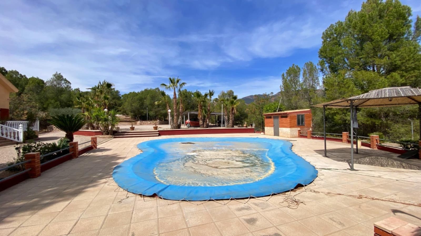 4 bedroom Villa for sale in Totana with pool - € 300,000 (Ref: 9839644)