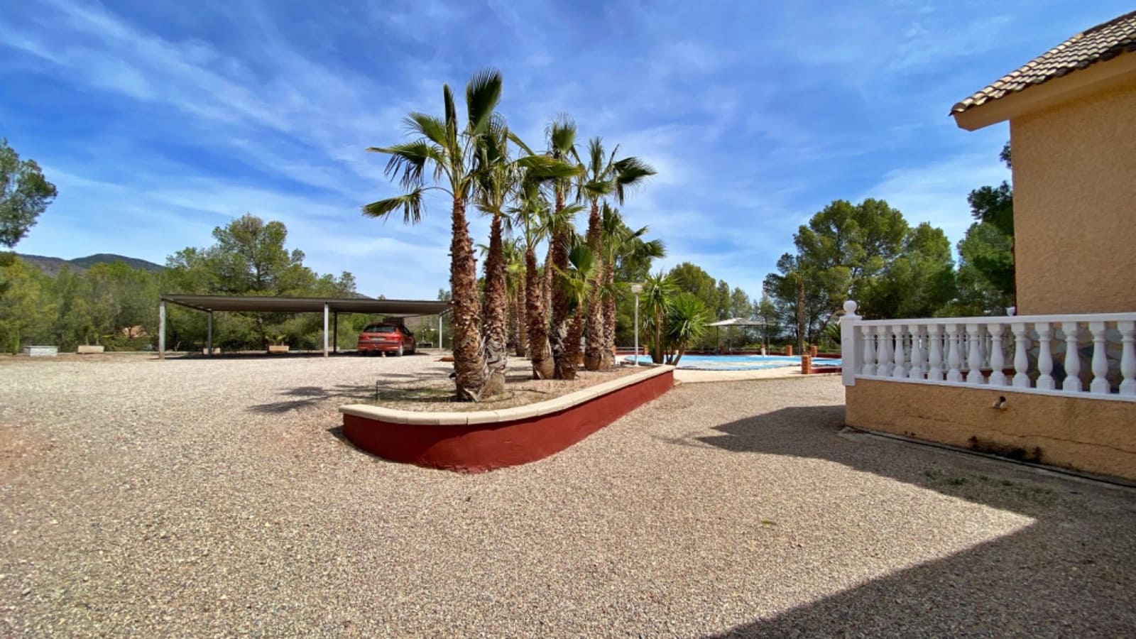 4 bedroom Villa for sale in Totana with pool - € 300,000 (Ref: 9839644)
