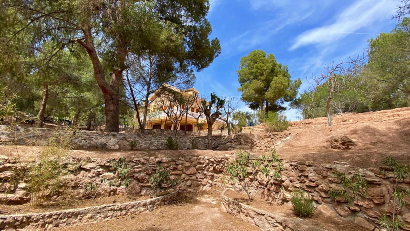 4 bedroom Villa for sale in Totana with pool - € 300,000 (Ref: 9839644)