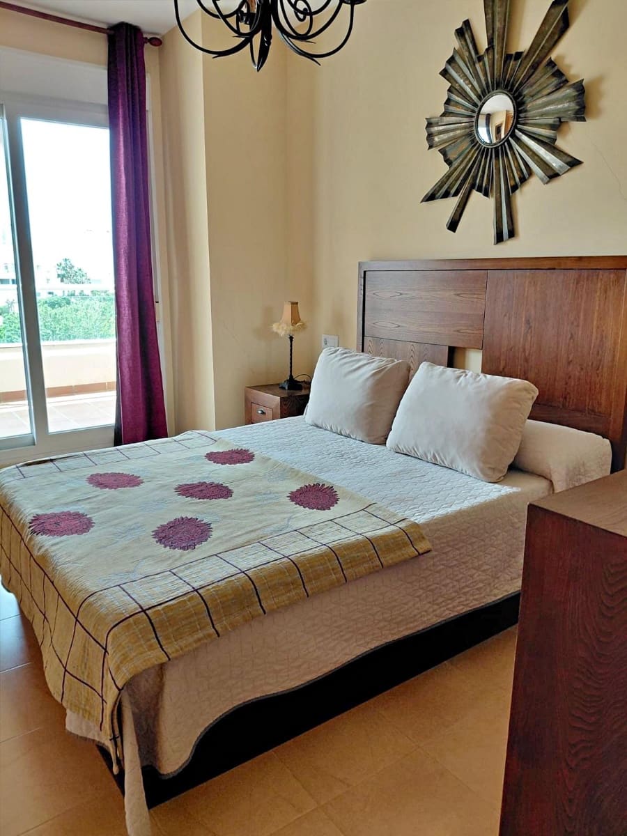 2 slaapkamer Flat te koop in Almerimar met zwembad - € 254.000 (Ref: 9847402)