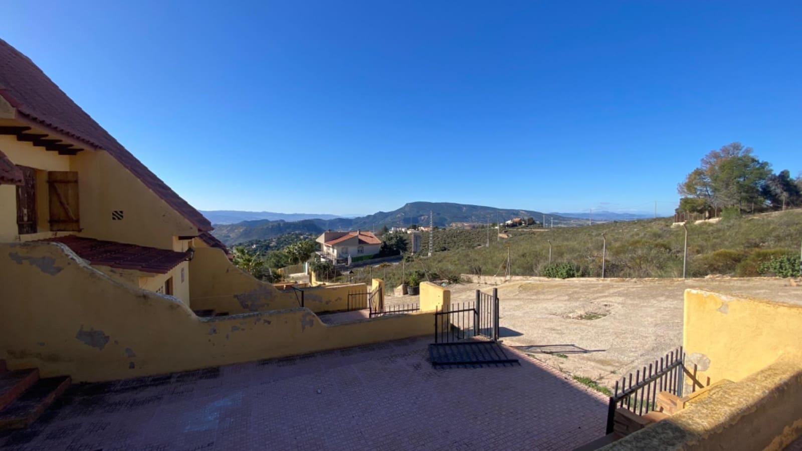5 bedroom Terraced Villa for sale in Aledo - € 74,900 (Ref: 9878951)