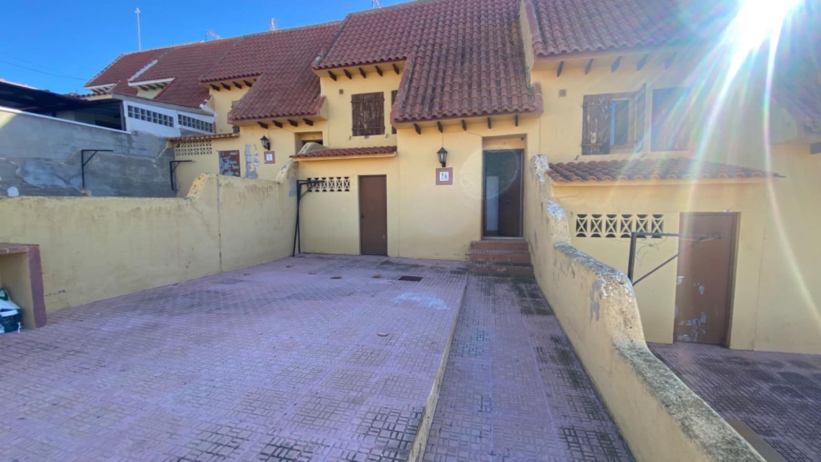 5 bedroom Terraced Villa for sale in Aledo - € 74,900 (Ref: 9878951)