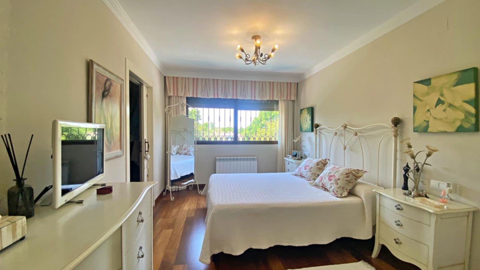 5 chambre Villa/Maison à vendre à Alicante ville avec piscine garage - 1 250 000 € (Ref: 9878952)