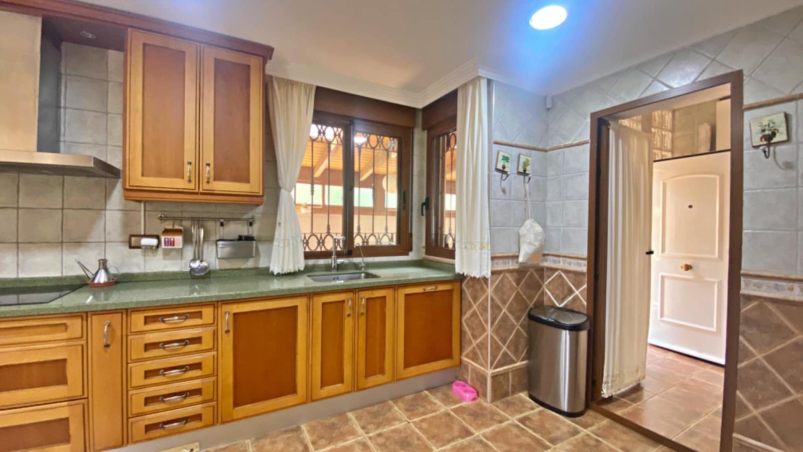 5 chambre Villa/Maison à vendre à Alicante ville avec piscine garage - 1 250 000 € (Ref: 9878952)