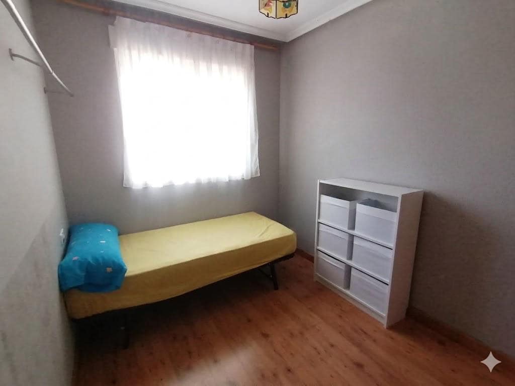 4 bedroom Apartment for sale in San Jose de la Vega - € 165,000 (Ref: 9884914)