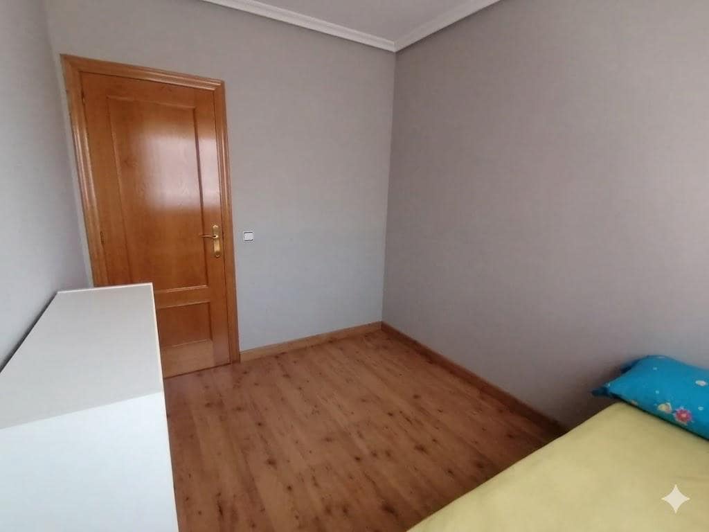 4 bedroom Apartment for sale in San Jose de la Vega - € 165,000 (Ref: 9884914)
