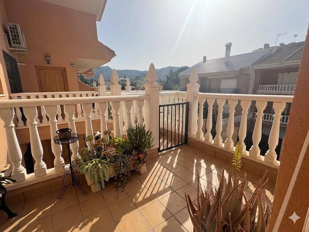 4 bedroom Apartment for sale in San Jose de la Vega - € 165,000 (Ref: 9884914)