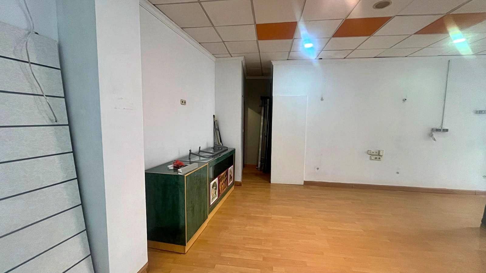 Local Commercial à louer à Totana - 300 € (Ref: 9890485)