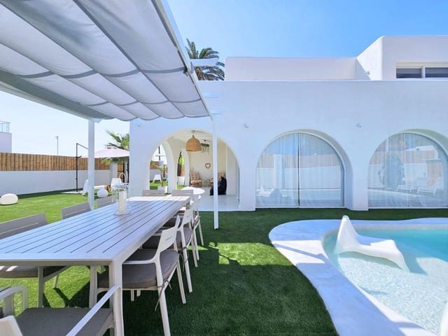 Chalet de 5 habitaciones en Playa Honda, Cartagena en venta con piscina - 1.400.000 € (Ref: 9965356)