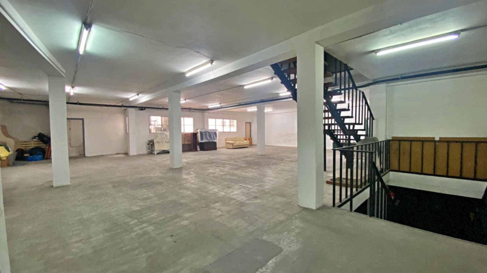 6 soveværelse Erhverv til salg i Alicante by med garage - € 1.800.000 (Ref: 9977408)